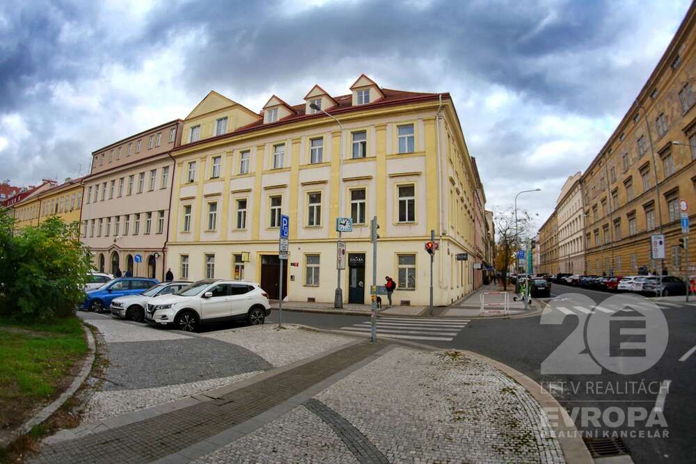 Prodej komerčního prostoru 66m2 Praha Karlín.