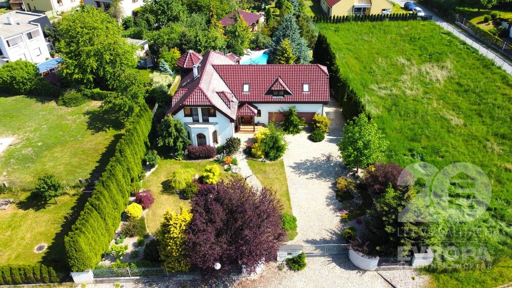 Prodej rodinného domu ve Slatiňanech - Škrovád