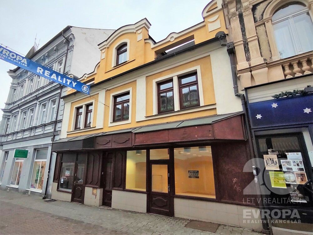 Pronájem obchodních prostor 69m2